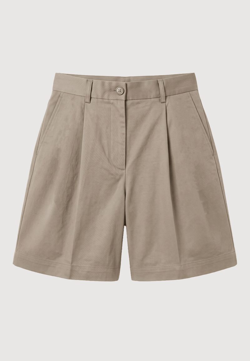 Naia Shorts in beige cotton, pleated with button closure and belt loops